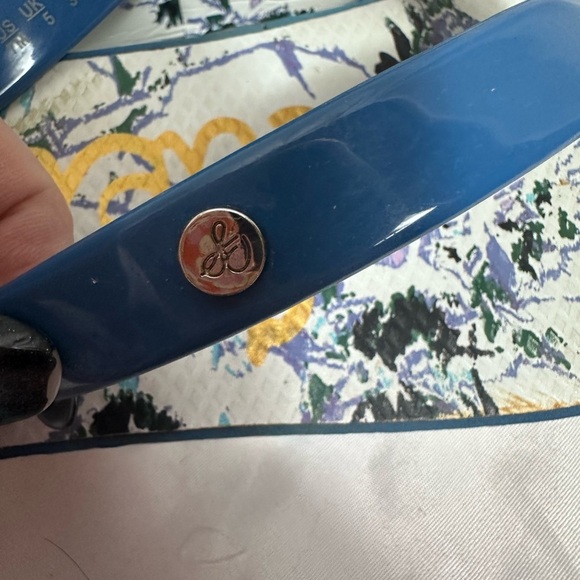 Sam Edelman Kylee Blue Floral flip flop Sandals size 7 - Picture 7 of 10